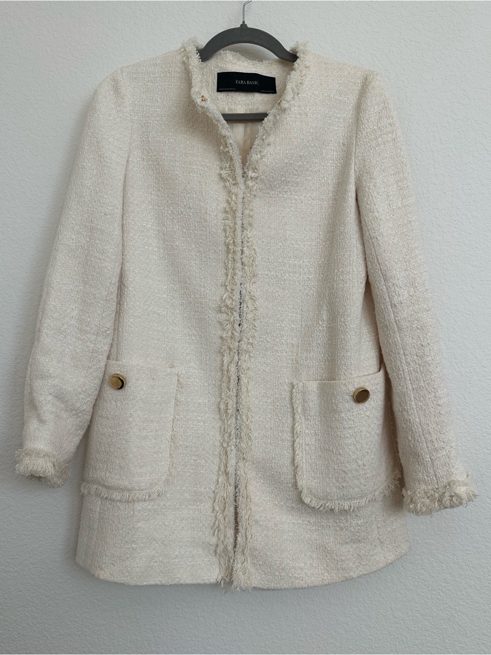 ZARA BASIC Cream Off-White Frayed Tweed Jacket Coat Sz XS Gold Hardware Preppy